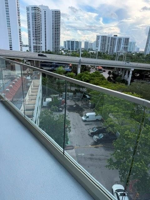 TURNBERRY TOWERS CONDO · #6D in Aventura - Photo 35