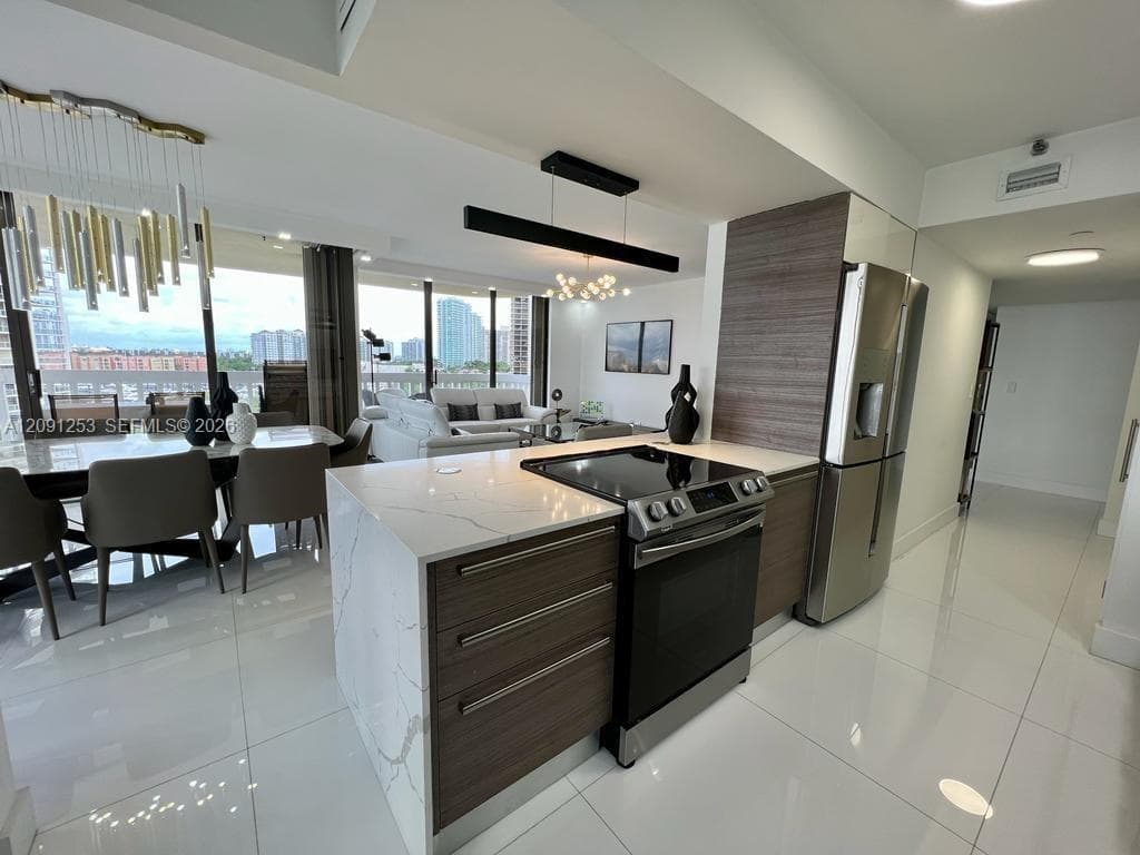 TURNBERRY TOWERS CONDO · #6D in Aventura - Photo 4