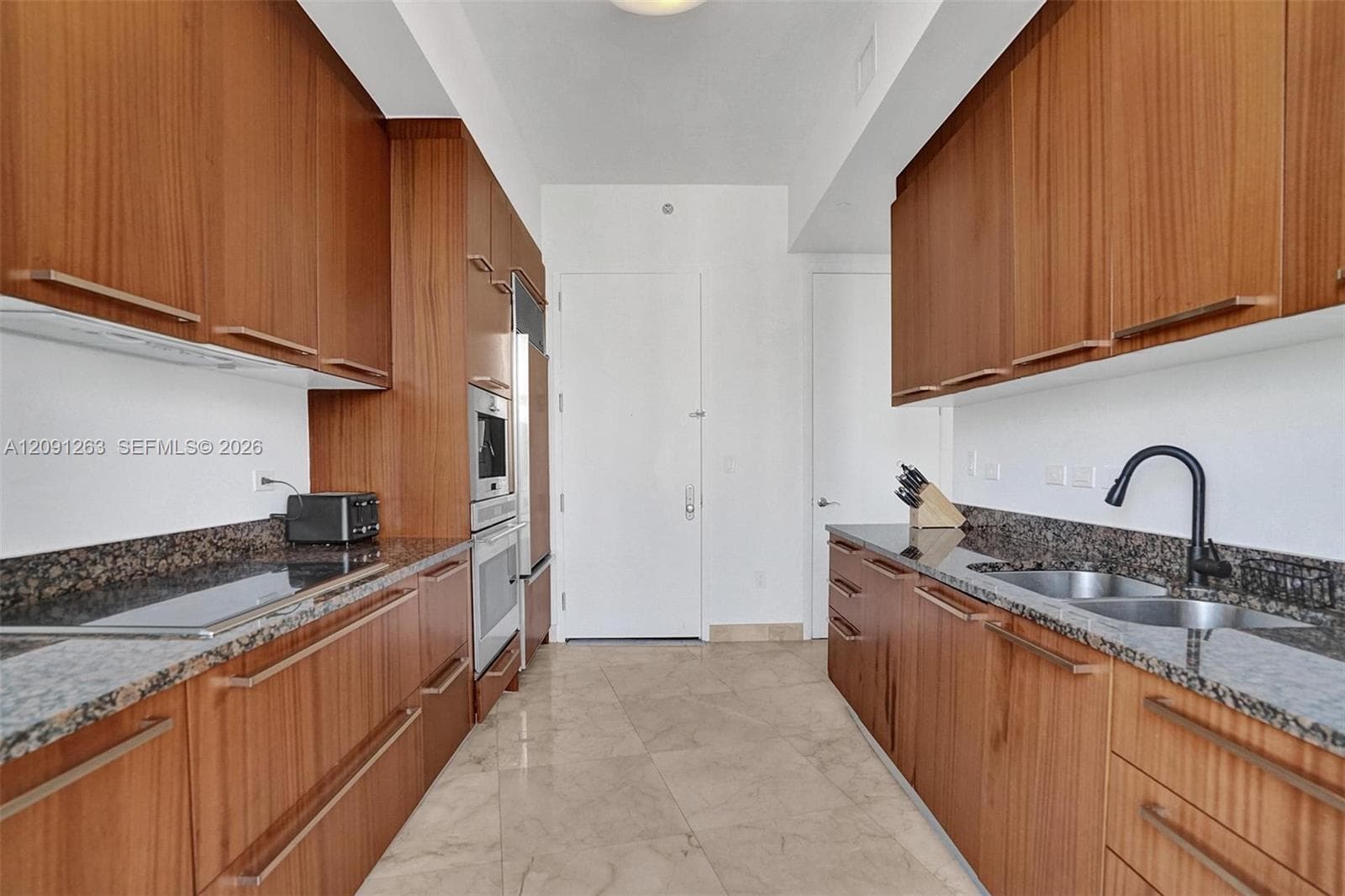 Trump Tower I · #805 in Sunny Isles Beach - Photo 17