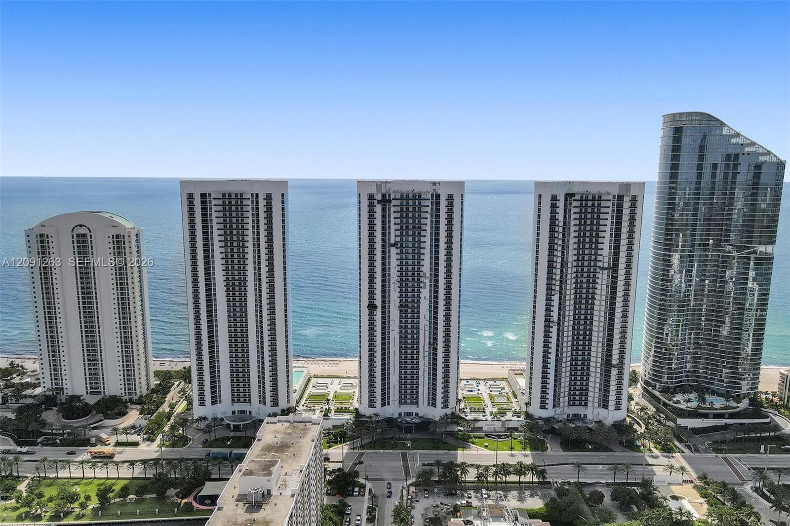 Trump Tower I · #805 in Sunny Isles Beach - Photo 38