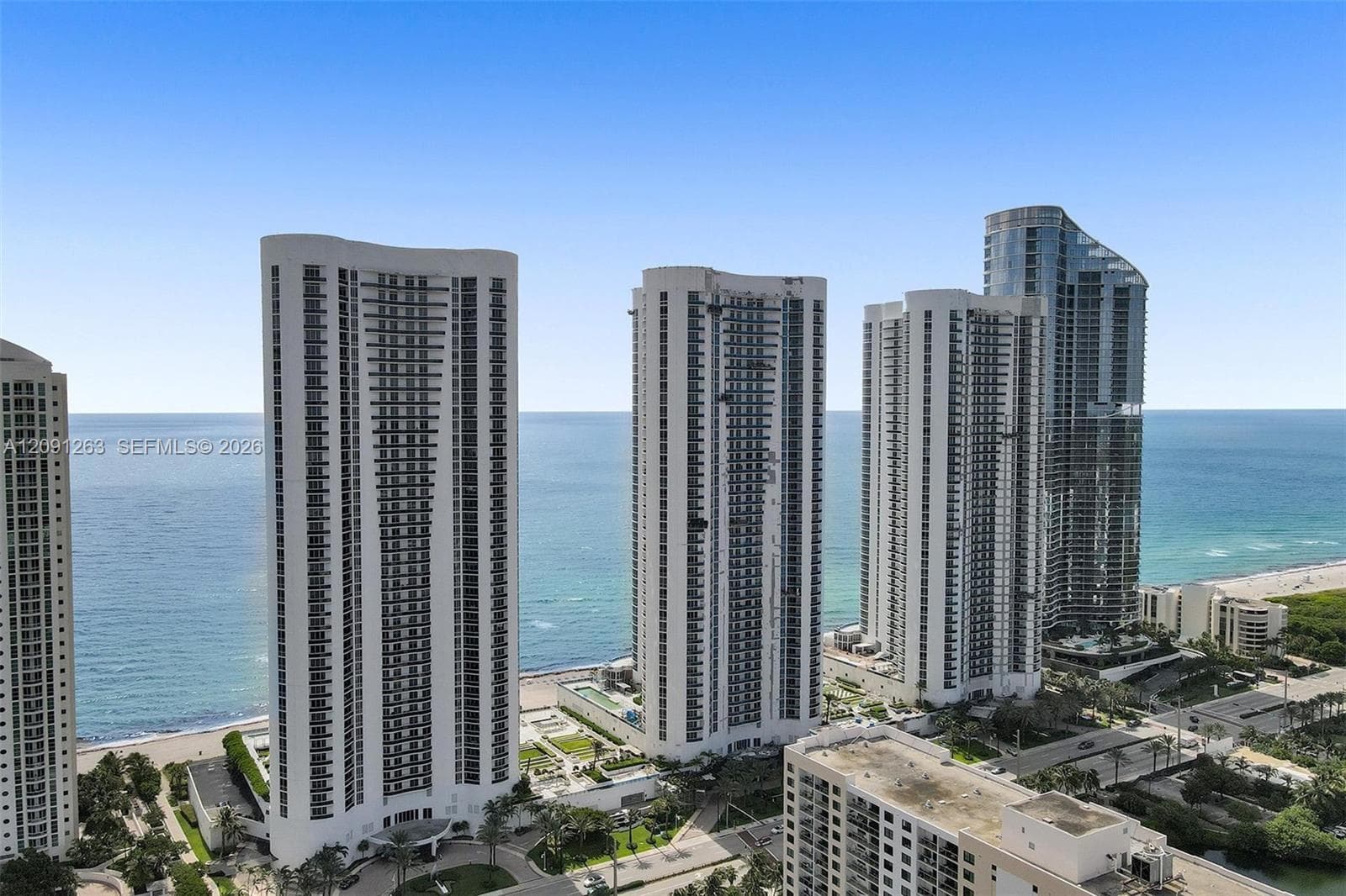 Trump Tower I · #805 in Sunny Isles Beach - Photo 39