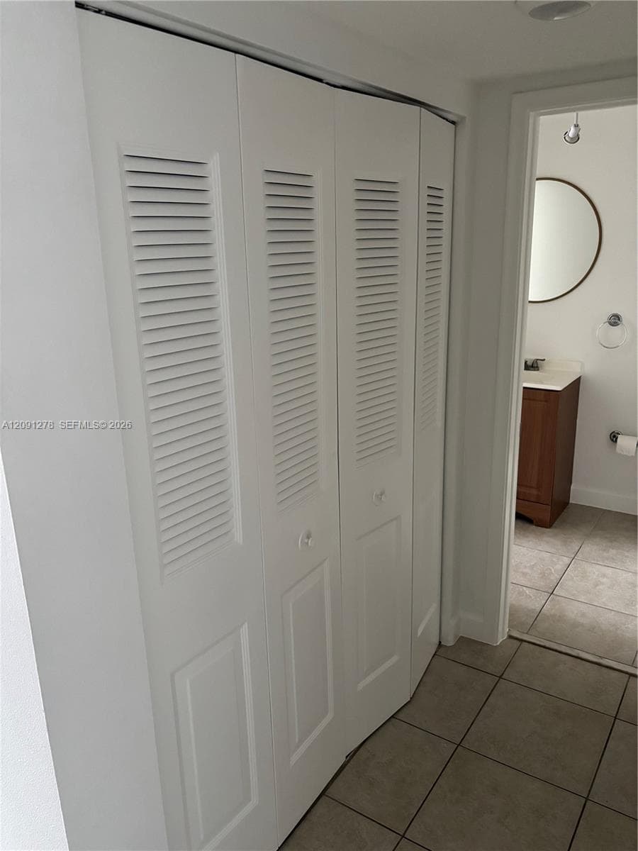 CAMINO CIRCLE CONDO · #308 in Miami - Photo 6