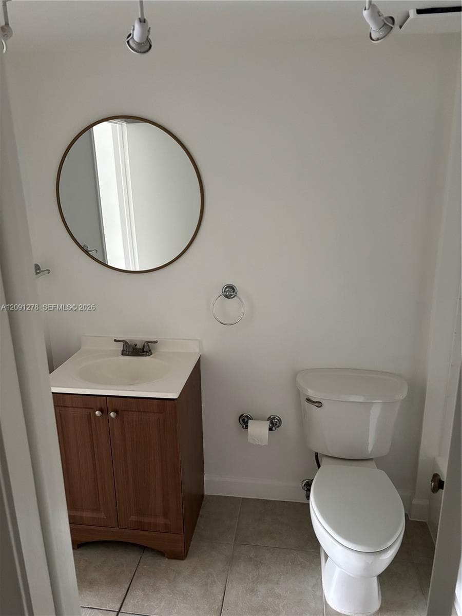 CAMINO CIRCLE CONDO · #308 in Miami - Photo 7