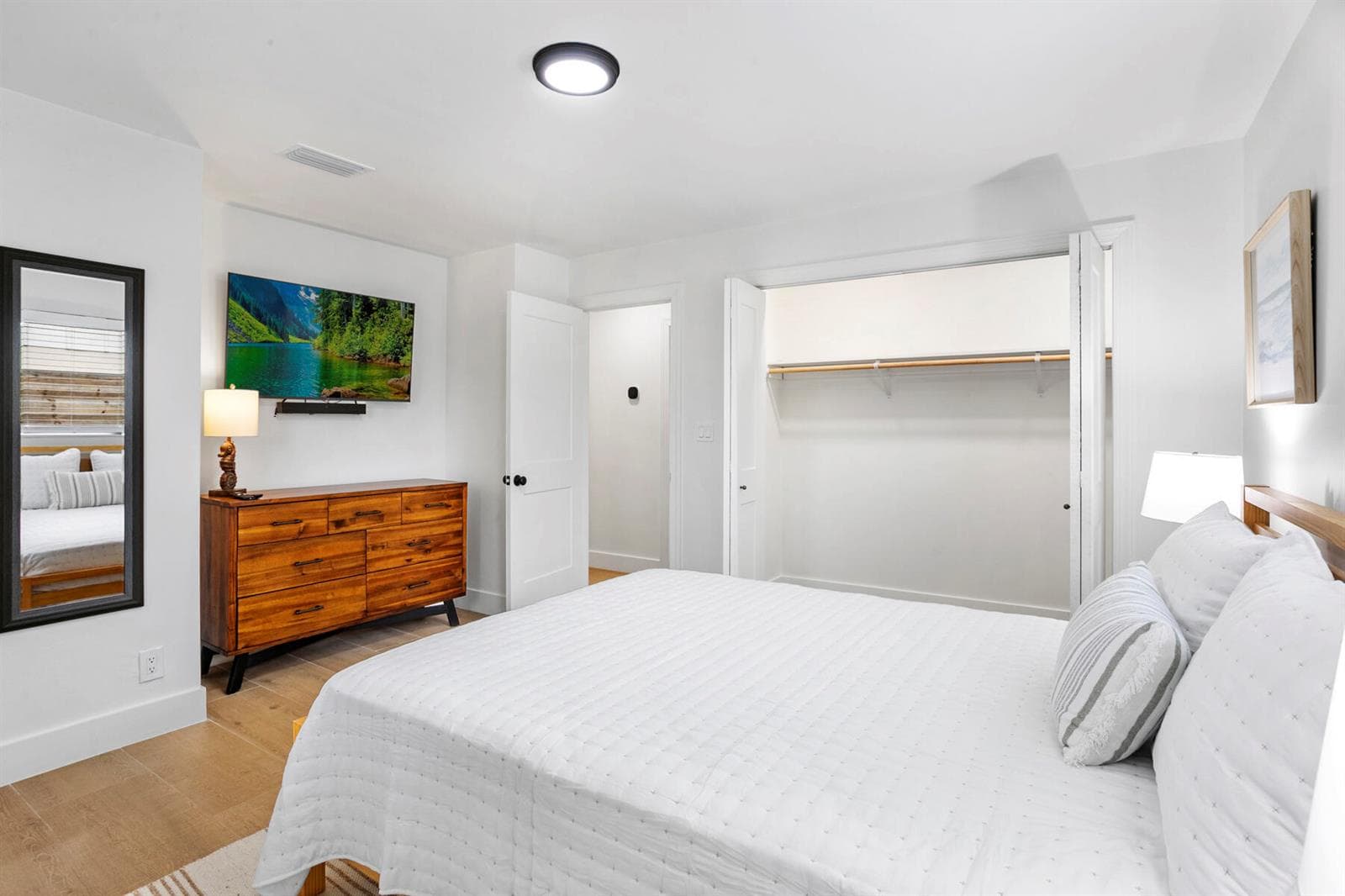4358_Birdwood_07_MLS