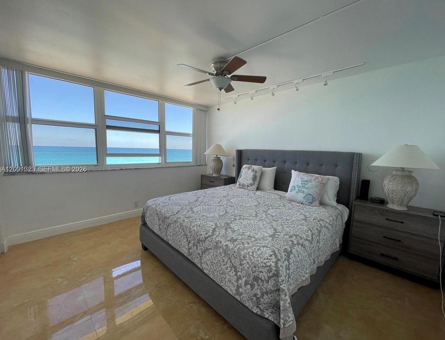 LA MER ESTATES EAST CONDO · #702 in Hallandale Beach - Photo 2