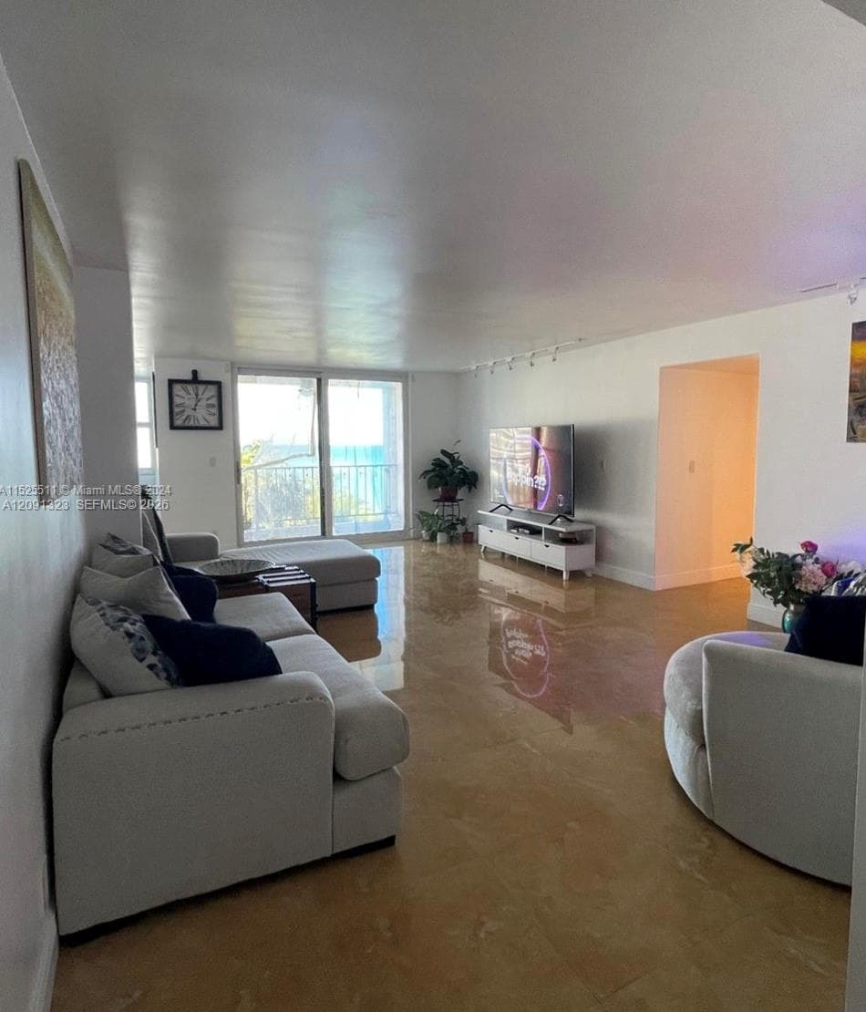 LA MER ESTATES EAST CONDO · #702 in Hallandale Beach - Photo 5