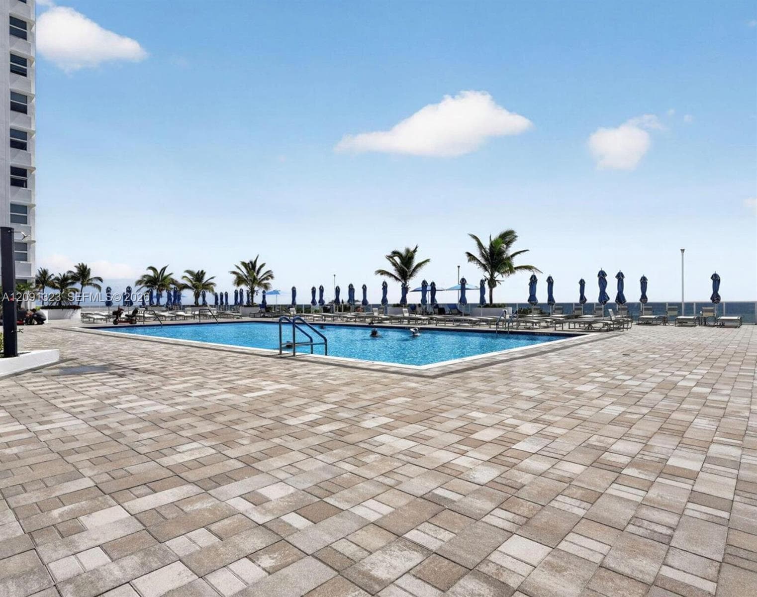 LA MER ESTATES EAST CONDO · #702 in Hallandale Beach - Photo 15