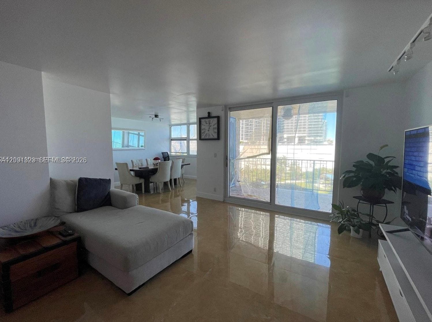 LA MER ESTATES EAST CONDO · #702 in Hallandale Beach - Photo 4