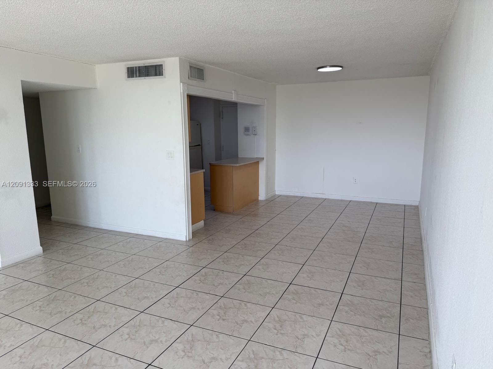SOVEREIGNS CONDO · #4G1 in Miami - Photo 2