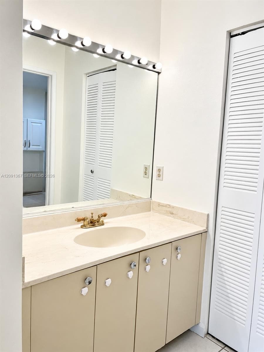 CALUSA CLUB VILLAGE CONDO · #402-CS in Miami - Photo 9