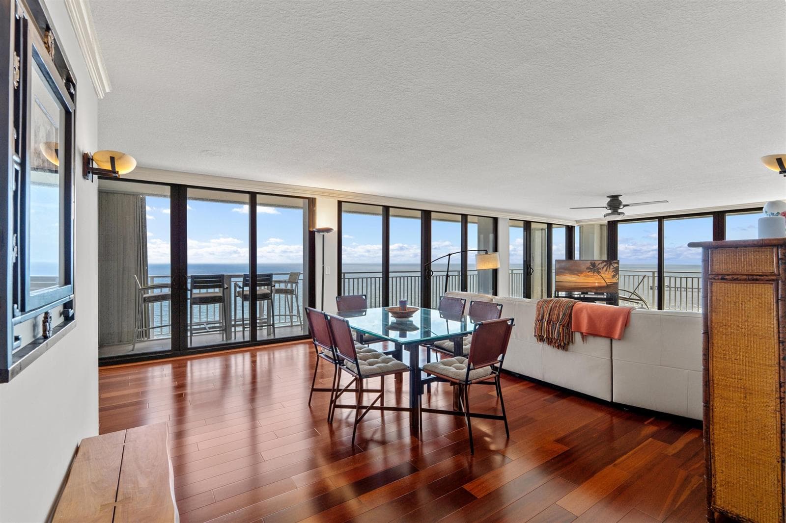 OCEANVIEW DINING