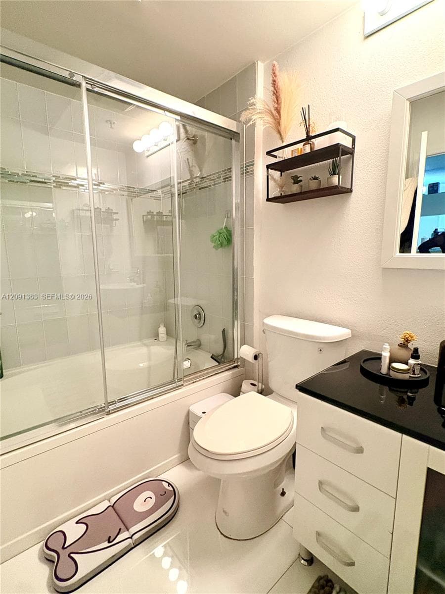 Porto Bellagio · #2121 in Sunny Isles Beach - Photo 15