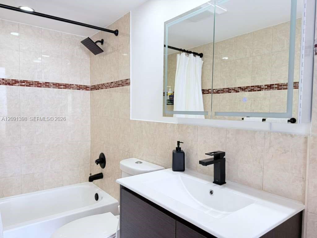 WINSTON TOWERS 200 · #1712 in Sunny Isles Beach - Photo 16