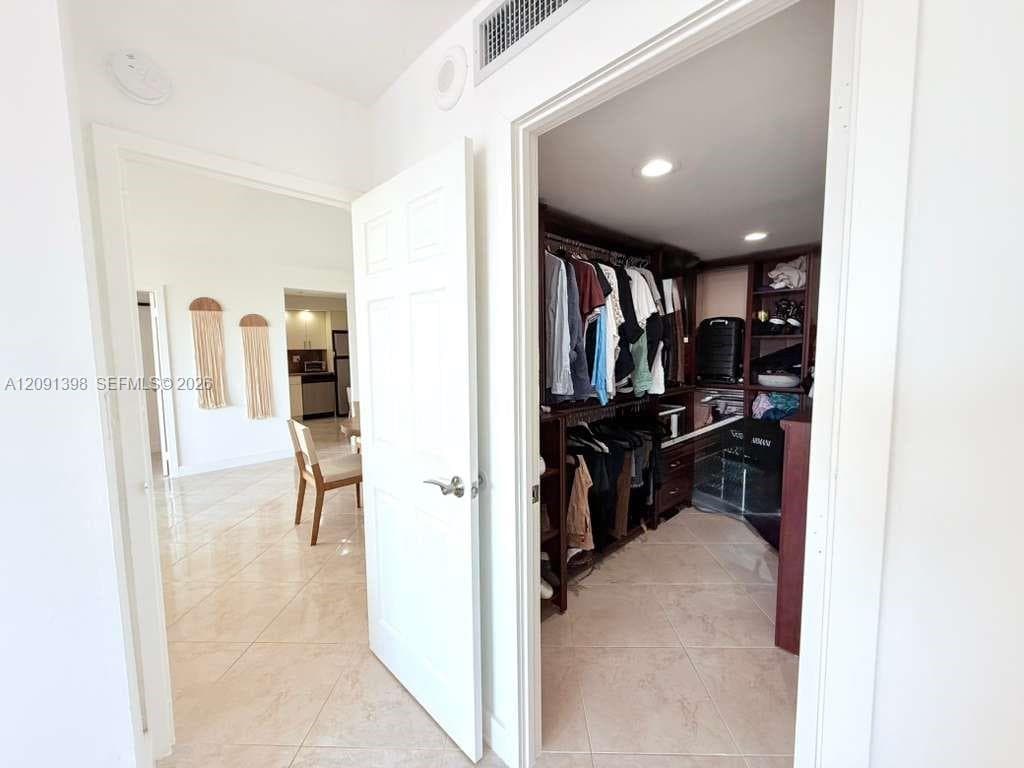 WINSTON TOWERS 200 · #1712 in Sunny Isles Beach - Photo 11