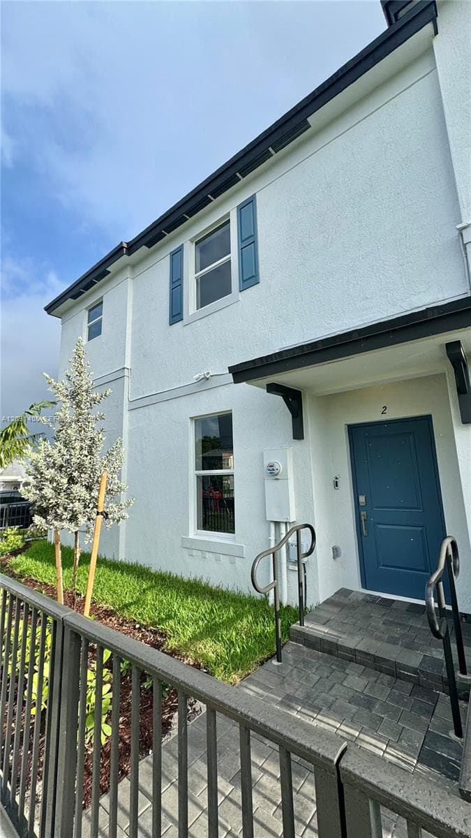 12426 SW 248 ST #2 photo 1