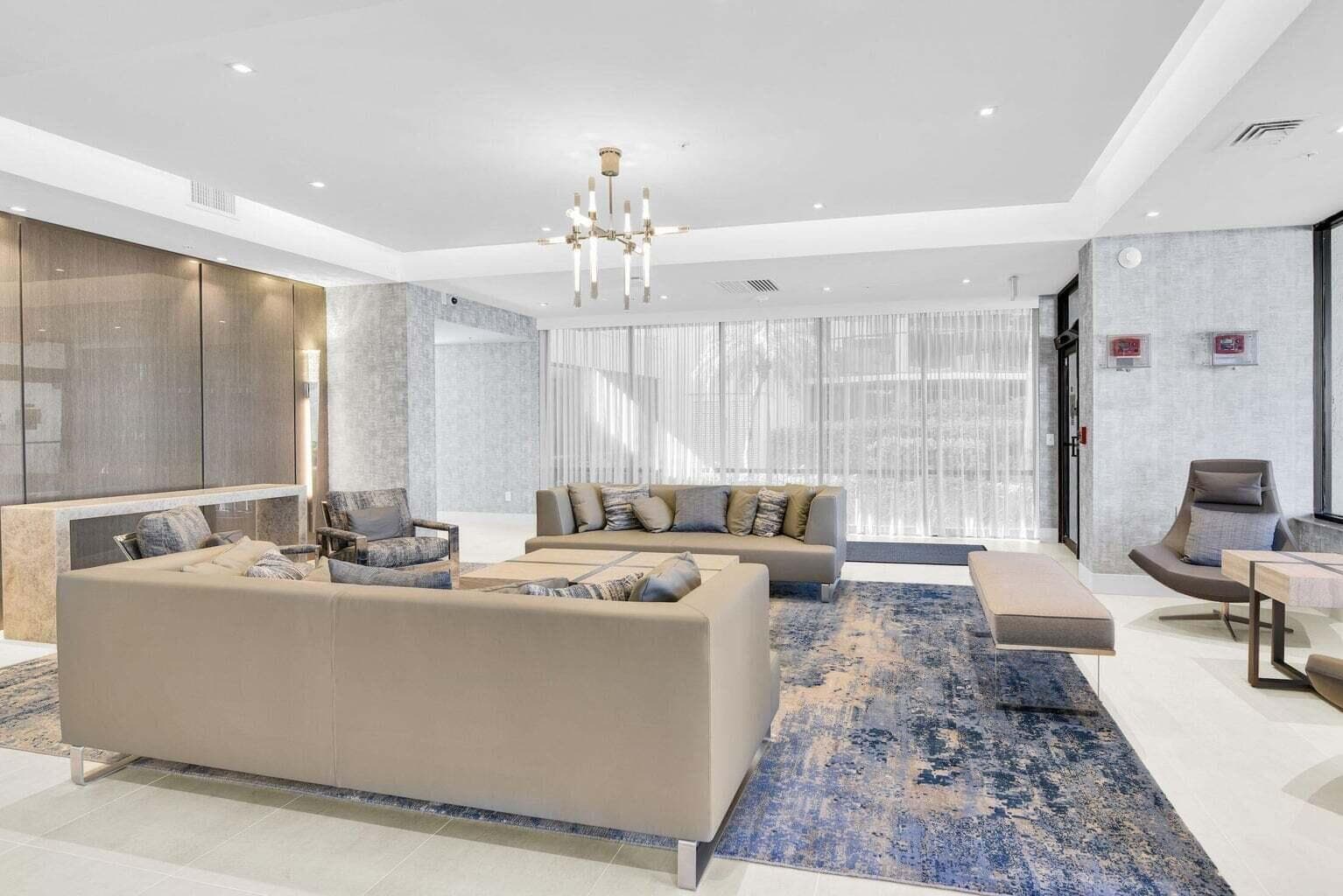 PB Lobby pic 2