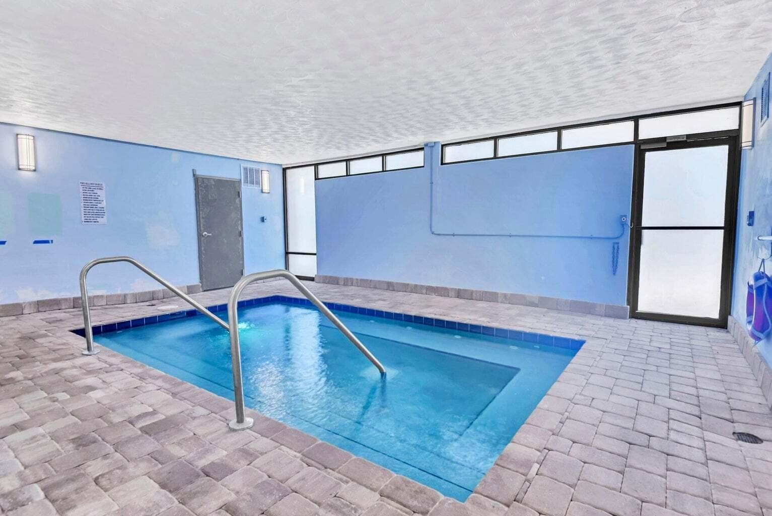 PB West indoor Spa pool