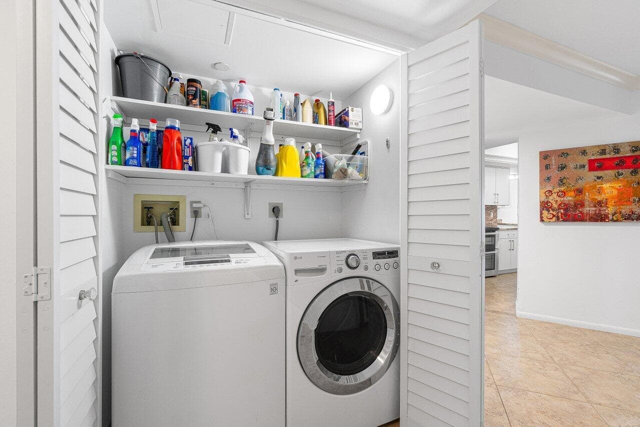 LAUNDRY AREA