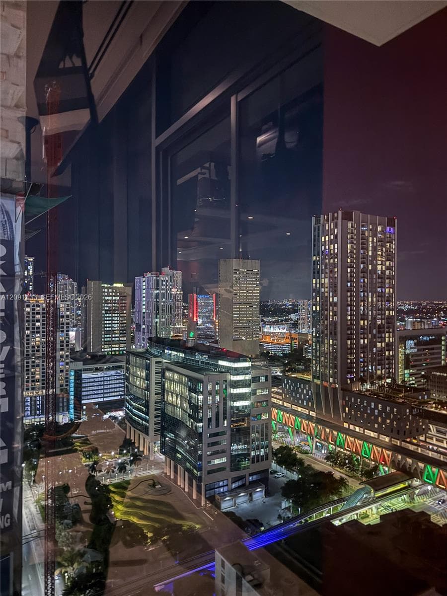 The Crosby Miami Worldcenter · #2015 in Miami - Photo 4