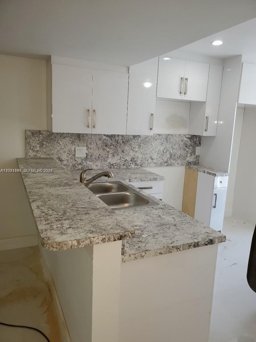 OASIS EN MANGO HILL CONDO · #56 in Hialeah - Photo 2