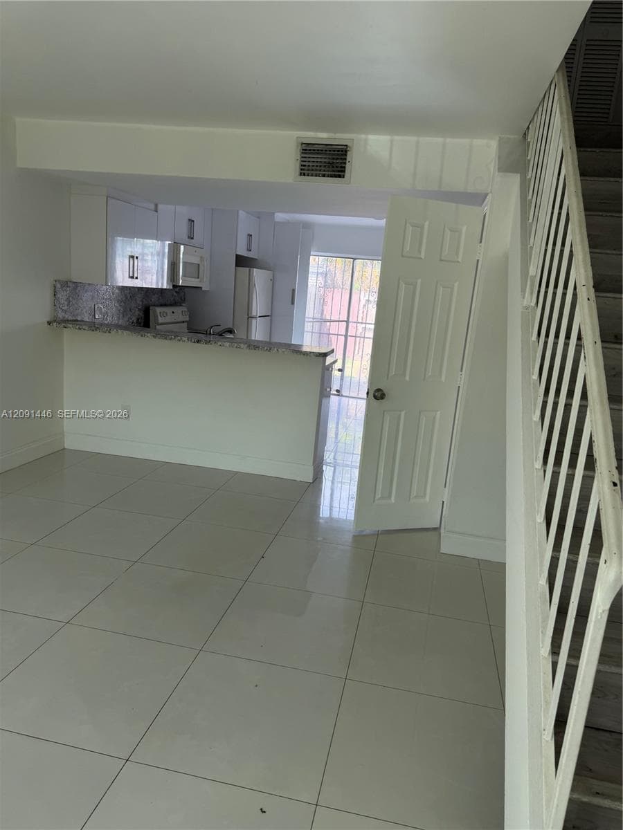 OASIS EN MANGO HILL CONDO · #56 in Hialeah - Photo 17