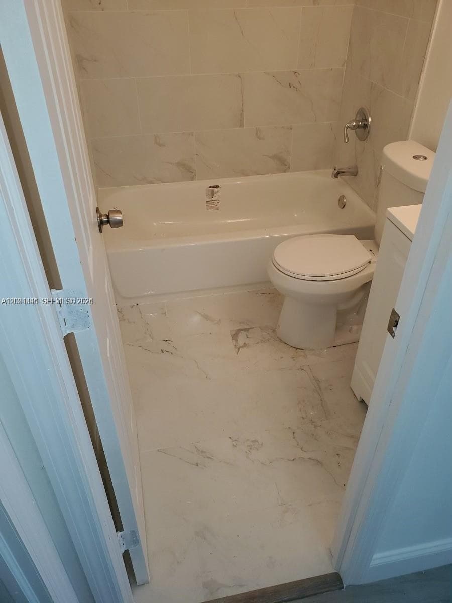 OASIS EN MANGO HILL CONDO · #56 in Hialeah - Photo 9