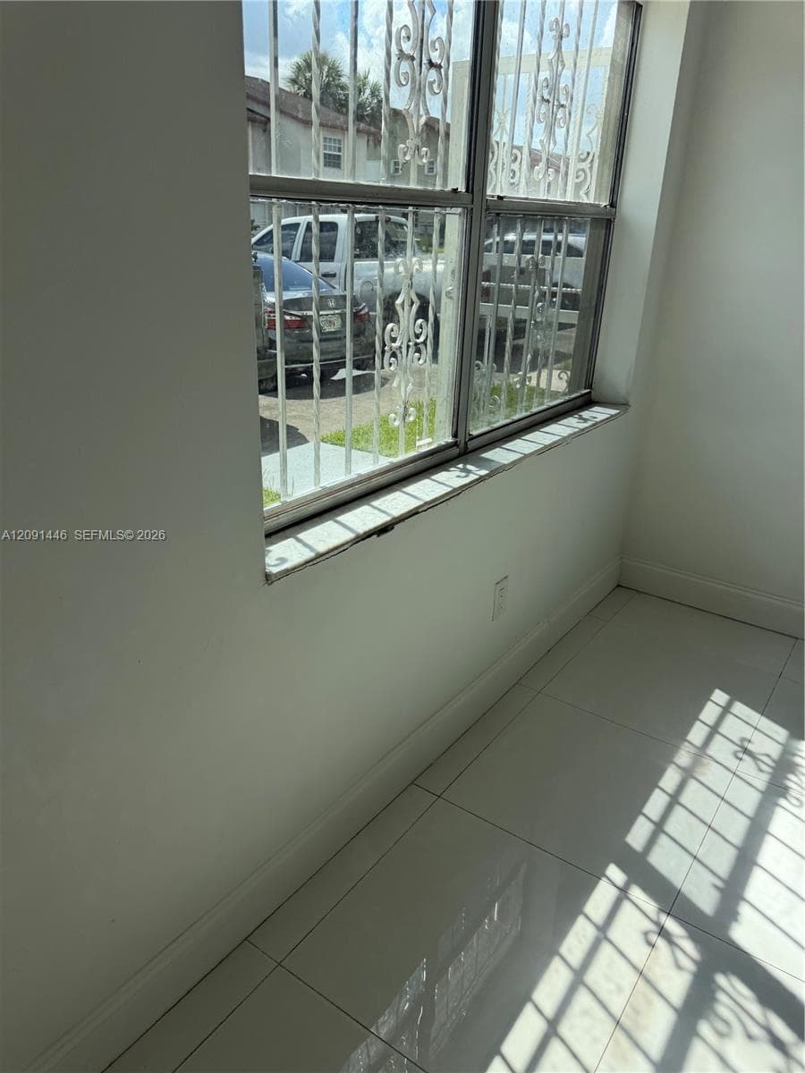 OASIS EN MANGO HILL CONDO · #56 in Hialeah - Photo 18