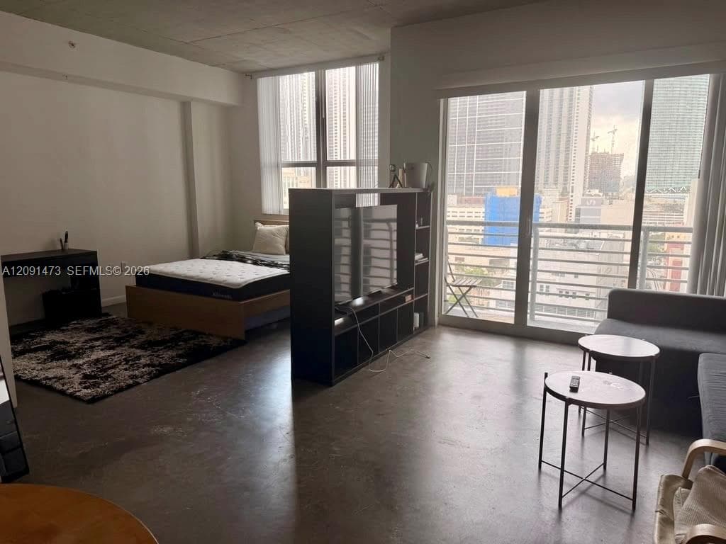 Loft Downtown II · #1605 in Miami - Photo 8
