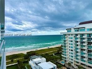9500 OCEANS CONDO · #1208 in Surfside - Photo 3
