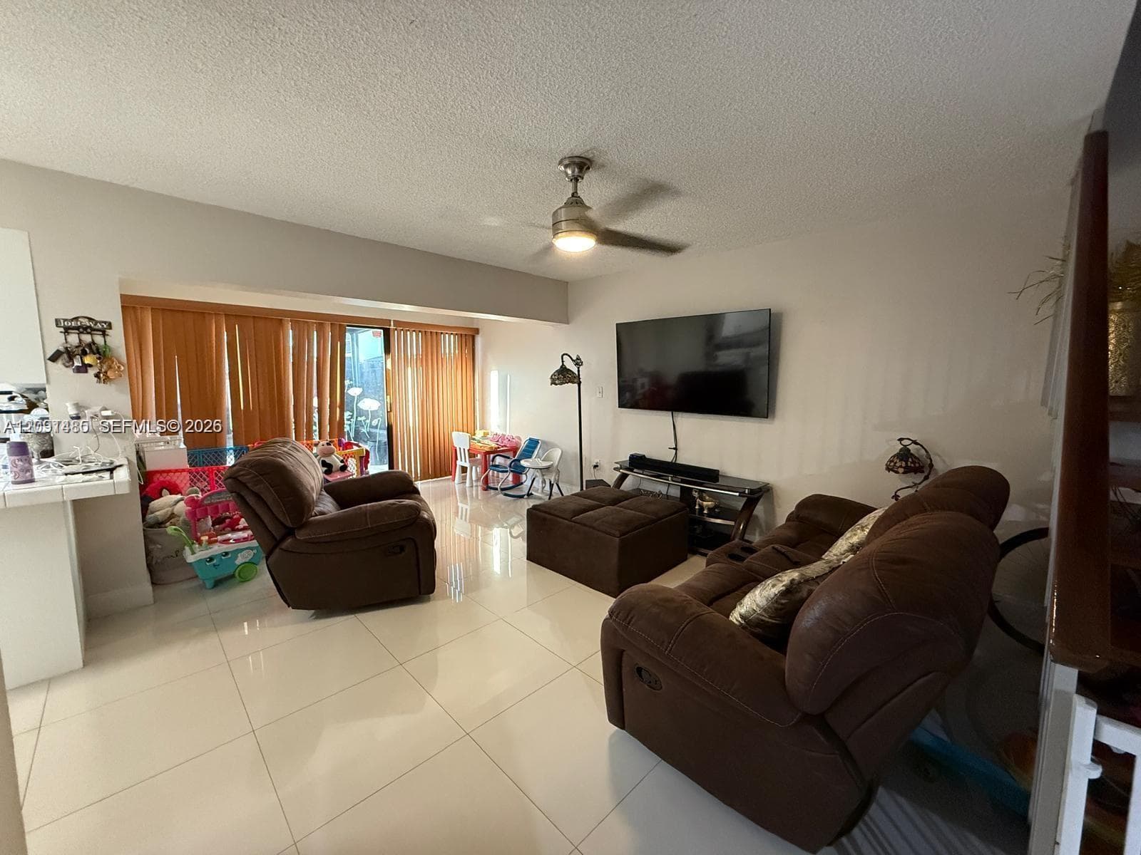 6504 Kendale Lakes Dr #404 photo 9