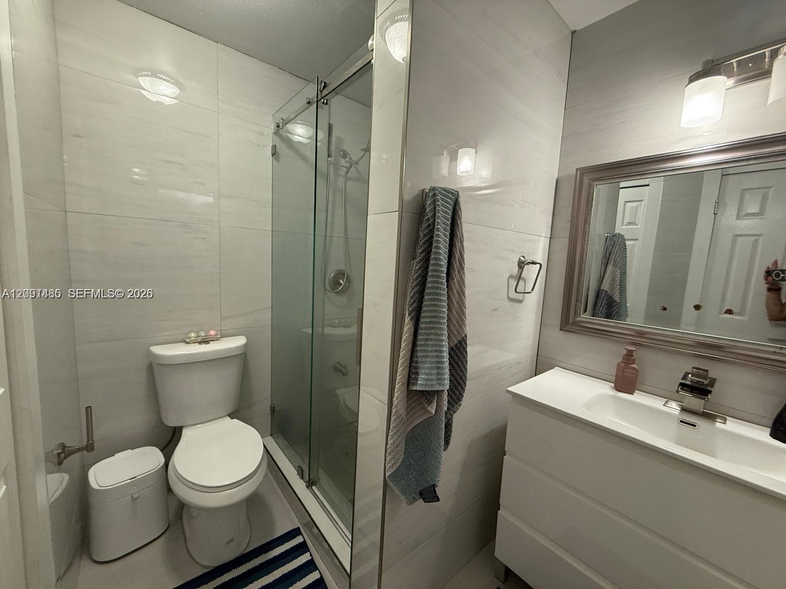 6504 Kendale Lakes Dr #404 photo 18