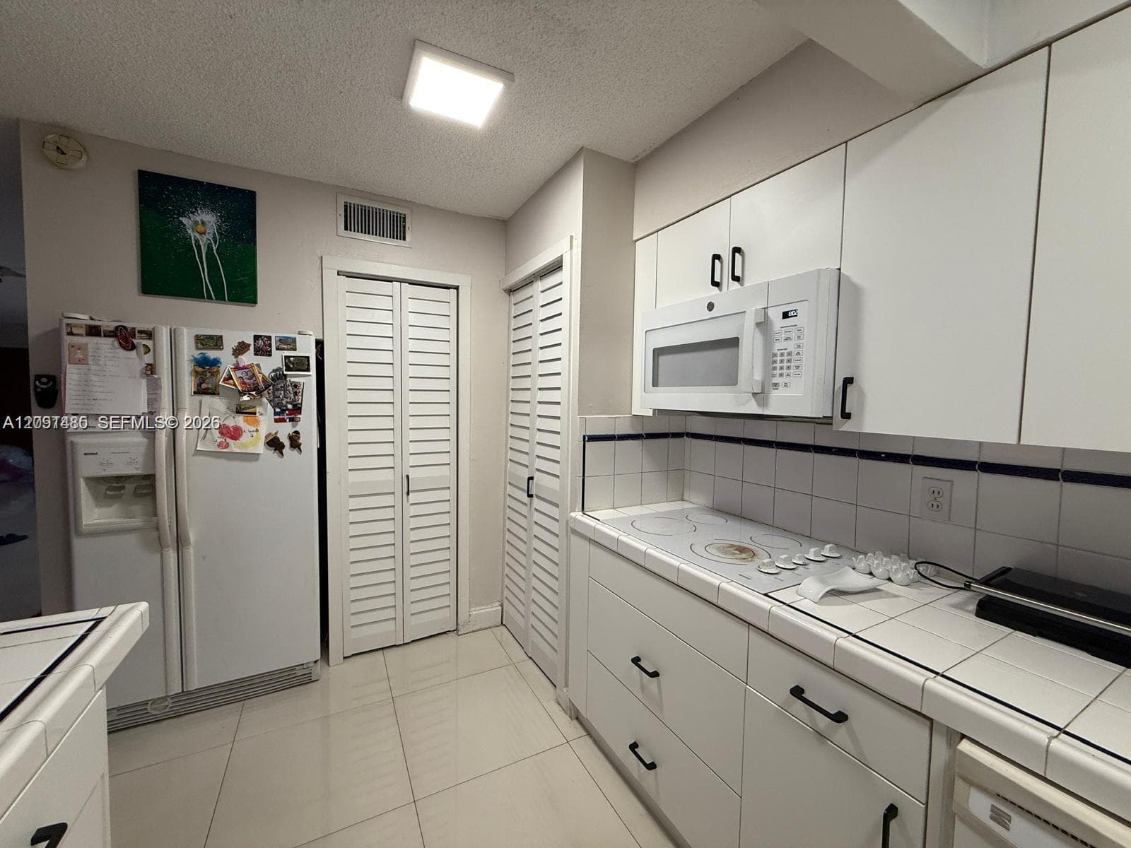 6504 Kendale Lakes Dr #404 photo 11