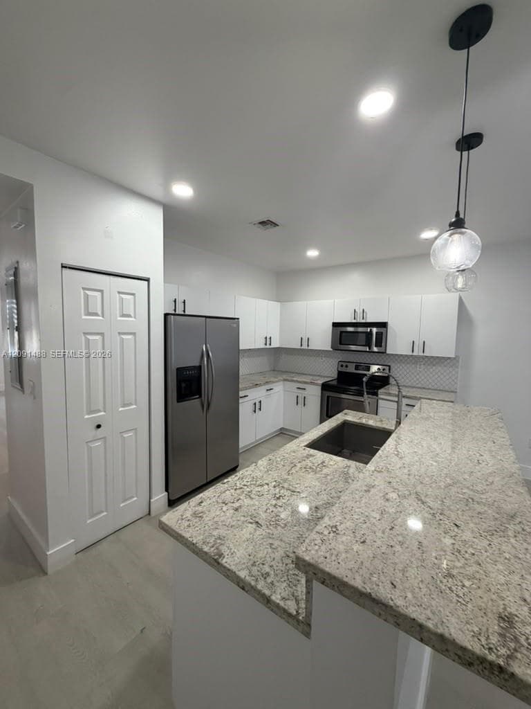 1022 NE 42nd Ter #n/a photo 7