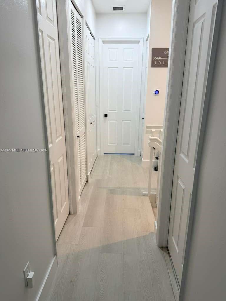 1022 NE 42nd Ter #n/a photo 45