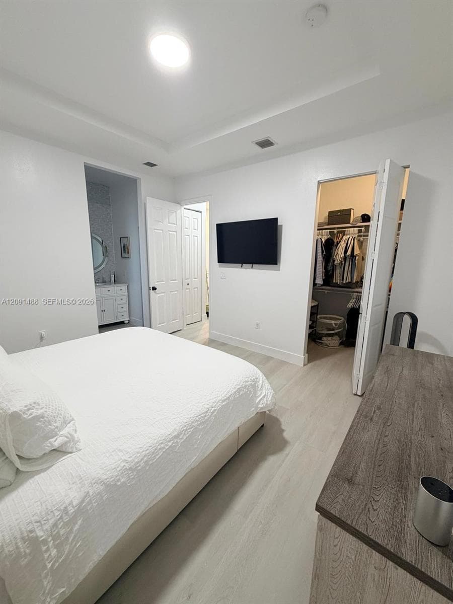 1022 NE 42nd Ter #n/a photo 15