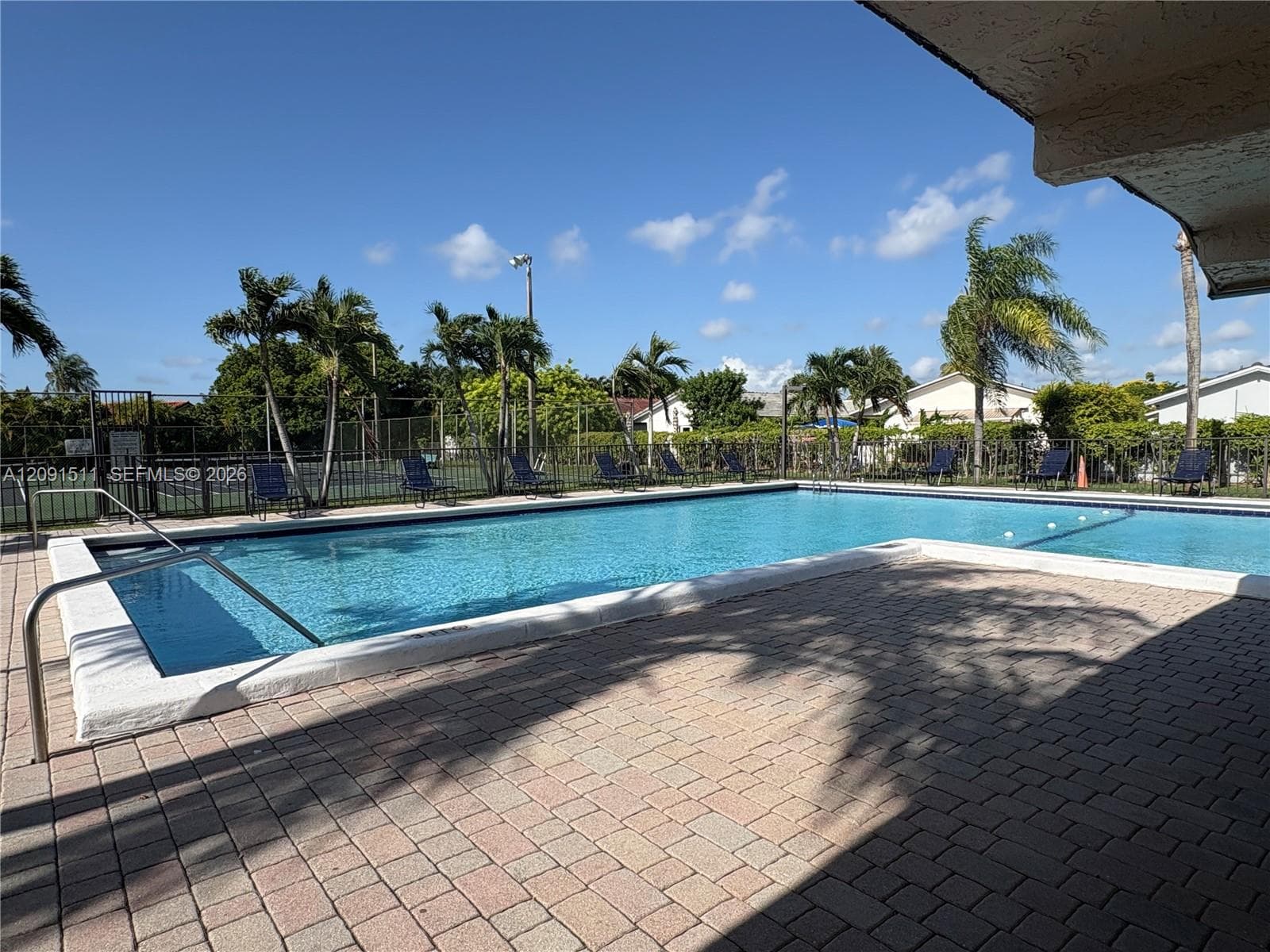 Community Pool - 1-1/2 blocks from the house