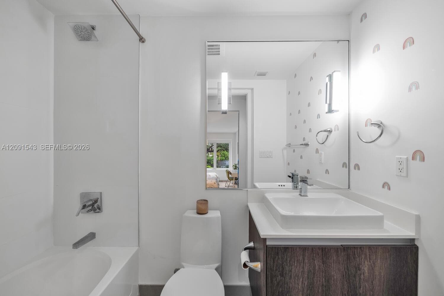 ONE BAY CONDO · #103 in Miami - Photo 31