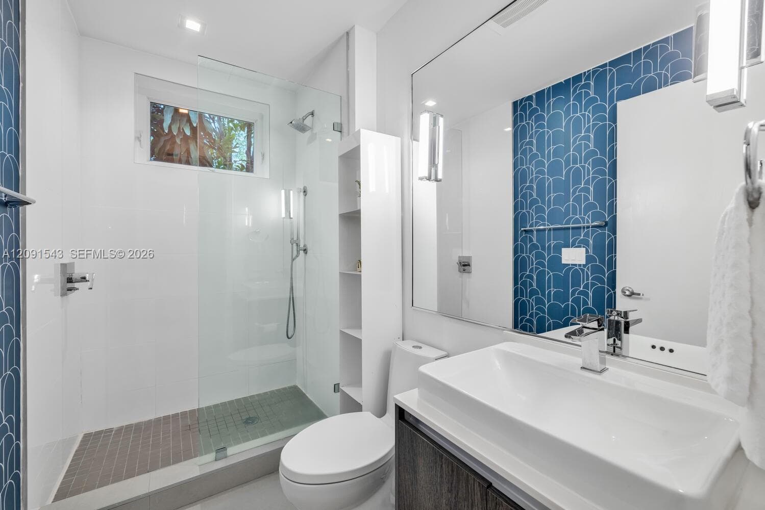 ONE BAY CONDO · #103 in Miami - Photo 25