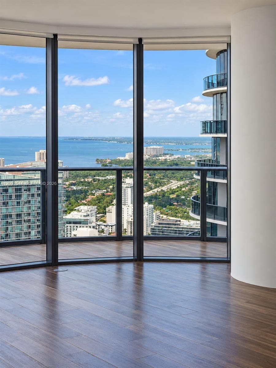 SLS Lux · #4501 in Miami - Photo 4
