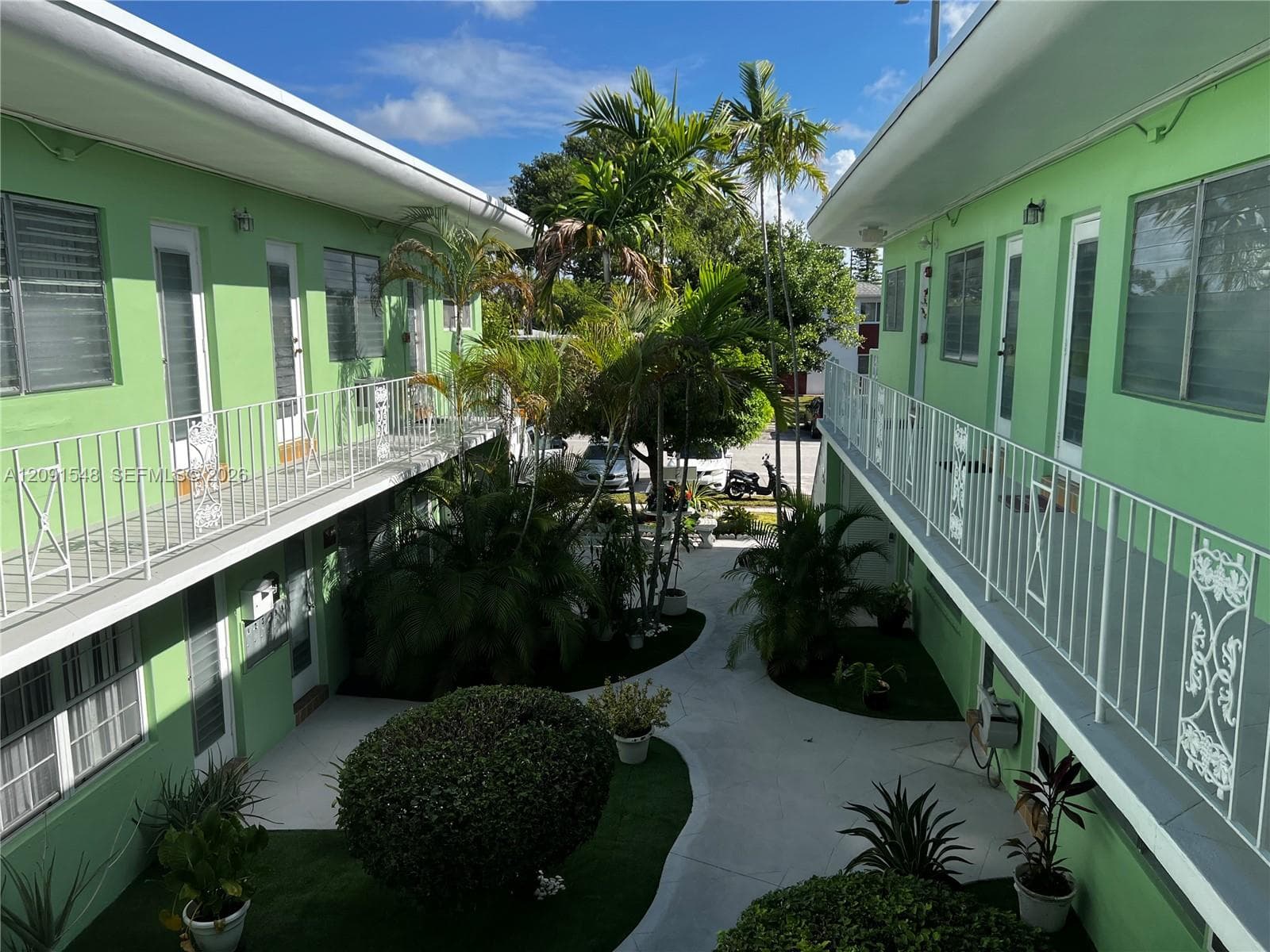 2072 Condo Corp · #8 in North Miami Beach - Photo 14