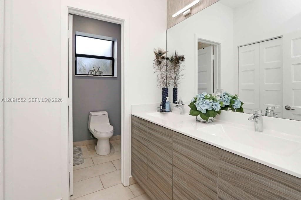 15480 SW 119th Ter photo 8