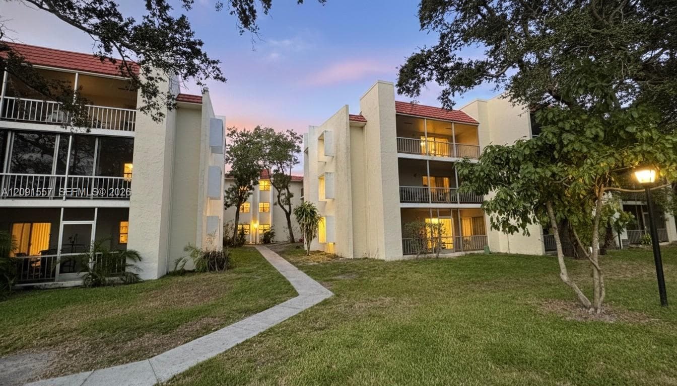 SPANISH OAKS CONDO · #23 in Boca Raton - Photo 20