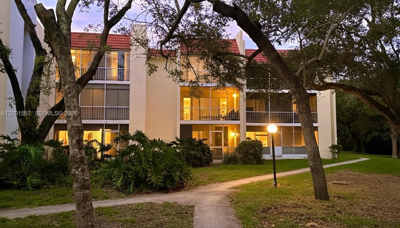 SPANISH OAKS CONDO · #23 in Boca Raton - Photo 19