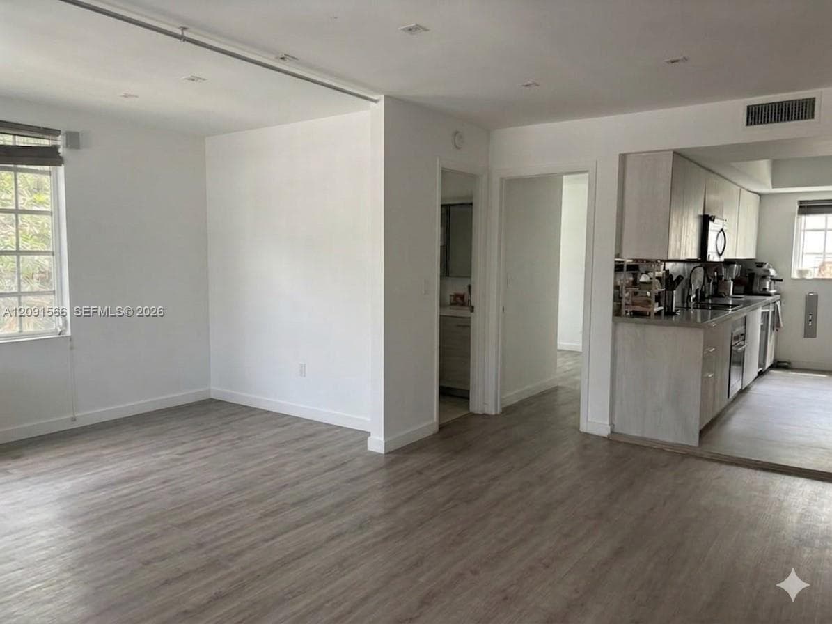 FRIENDLY CORNER CONDO · #932D in Miami Beach - Photo 2