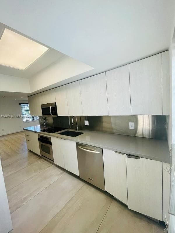 FRIENDLY CORNER CONDO · #932D in Miami Beach - Photo 5