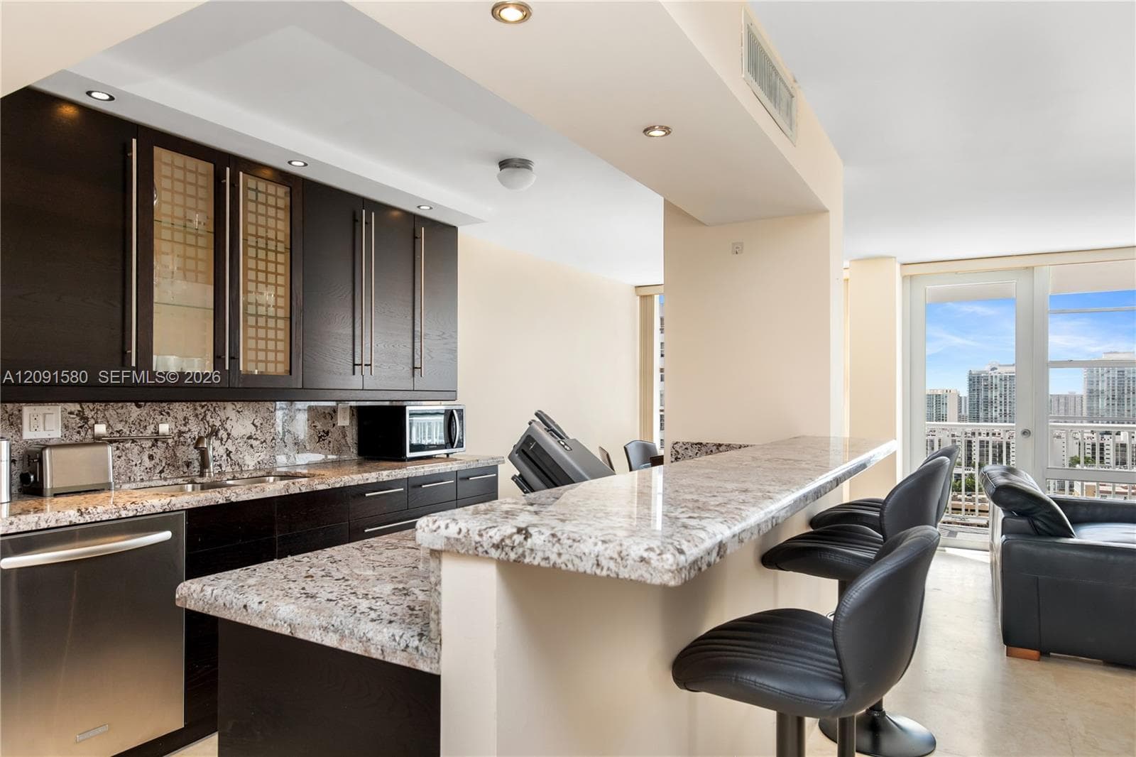 WINSTON TOWERS 400 · #2106 in Sunny Isles Beach - Photo 10