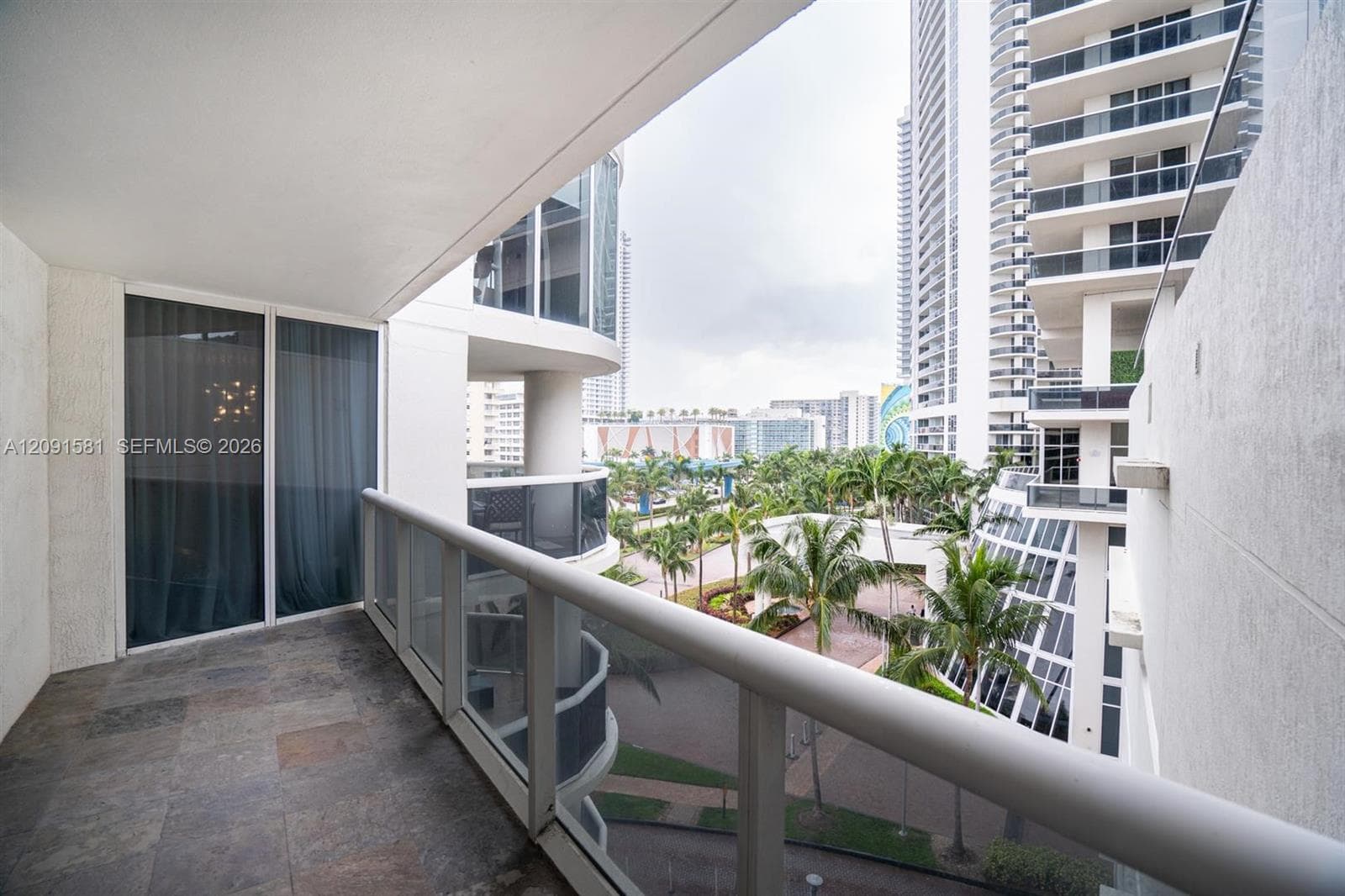 BEACH CLUB CONDO · #610 in Hallandale Beach - Photo 31