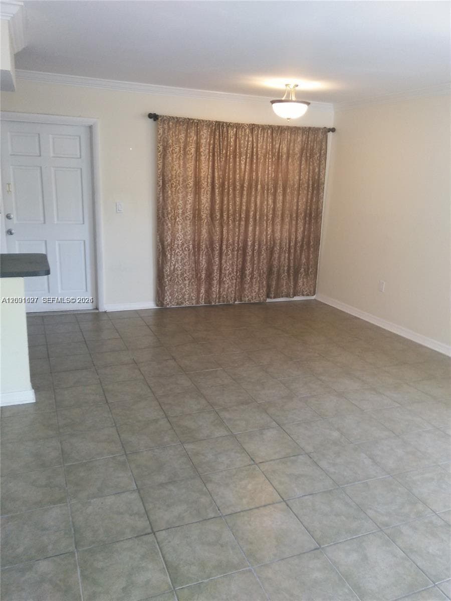 CORNELL CONDO · #7 in Hollywood - Photo 3