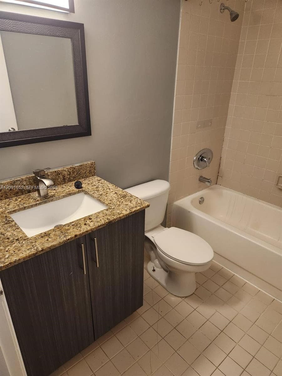 MEDITERRANEAN VILLAS COND · #206 in Hialeah - Photo 5