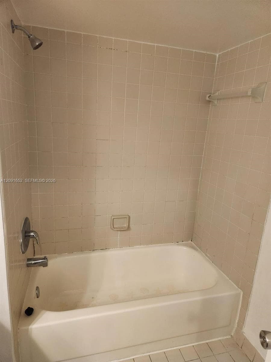 MEDITERRANEAN VILLAS COND · #206 in Hialeah - Photo 10